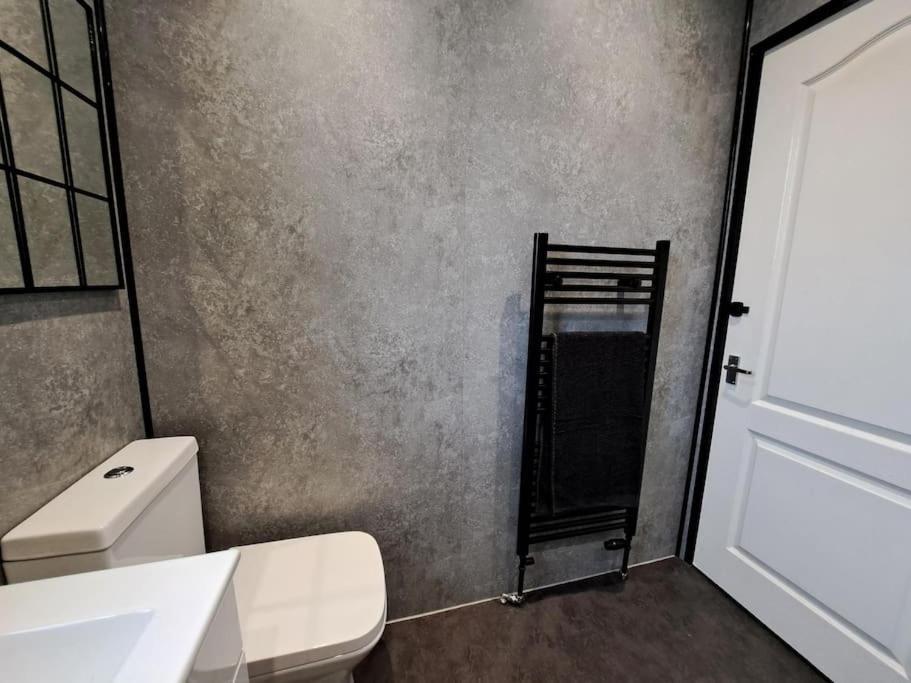 Glasgow Apartment Close To The Airport Renfrew Εξωτερικό φωτογραφία
